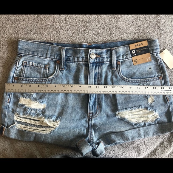 Aeropostale Shorts Light Blue Denim Jean Mom Hi Waist Distressed Size 12 - Picture 8 of 11